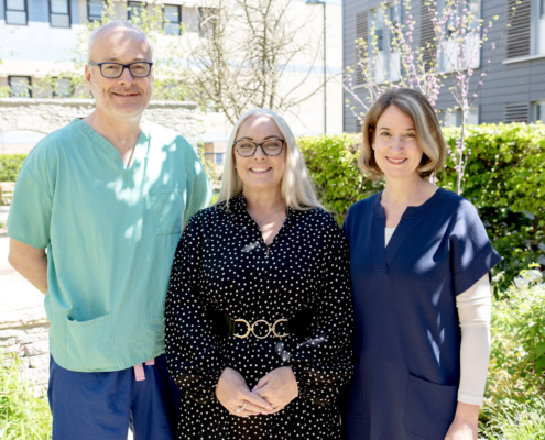 Victoria with Ms Helen Bolton, gynaecology surgeon, and Mr James Wheeler, gastrointestinal surgeon, who performed Victoria’s hysterectomy